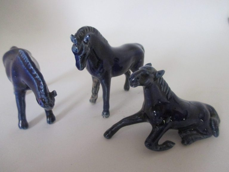 Antique Fine Porcelain Tang Horses Chinese Burial Pieces cobalt blue ...