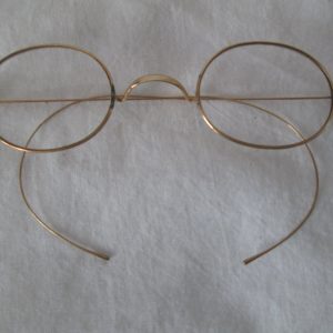 Antique Wire Rim Glasses in original case S. Evans & Co.  Great condition very fine quality