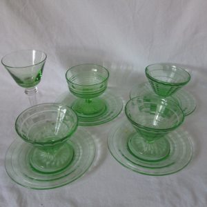 Beautiful Lot of Depression Glass Green Uranium Glass footed Sorbet 3+1, plates 4, stemmed glass 1