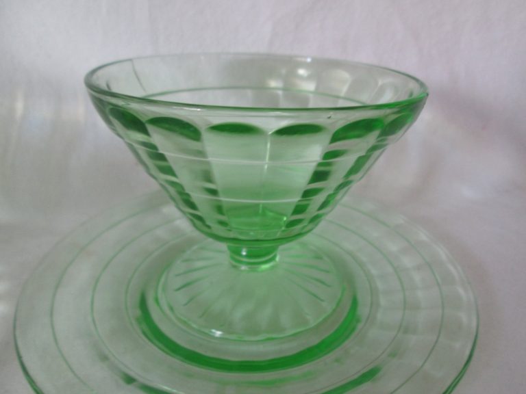 Beautiful Lot Of Depression Glass Green Uranium Glass Footed Sorbet 31 Plates 4 Stemmed Glass