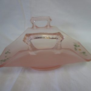 Depression pink satin glass pattern serving rounded basket serving snacks cakes torts display collectible hand painted flowers