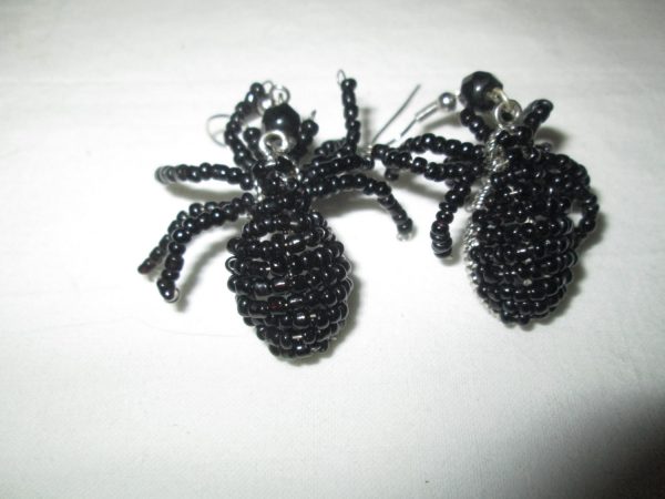 Fantastic Creepy Black Beaded Spider Earrings Pierced Hanging earrings