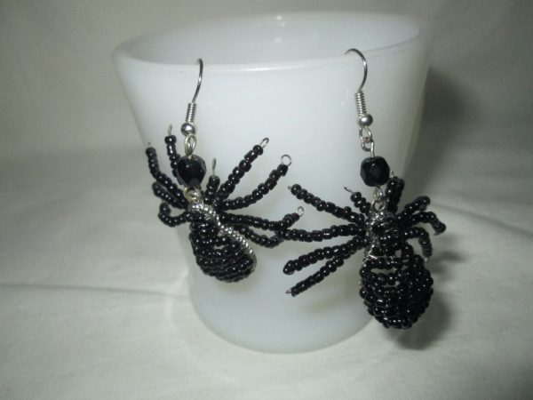 Fantastic Creepy Black Beaded Spider Earrings Pierced Hanging earrings