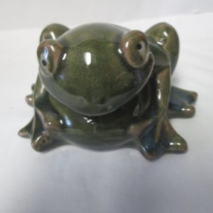 Fantastic Vintage Pottery Frog Figurine Great Detail Garden Decor Home Decor Collectible Frog