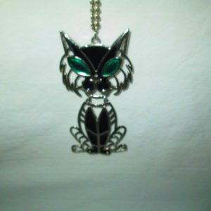 Great Kitten Kitty Cat Silver tone Chain Necklace with 2 piece cat Drop Enameled Black with green eyes