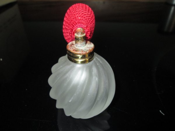 Really Neat Vintage Irice Japan clear swirl Glass perfume atomizer bottle with red atomizer puff