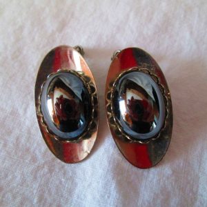 Vintage 1950's Clip Earring Silver tone with Black iridescent middle stones oval shape 1 1/2" long