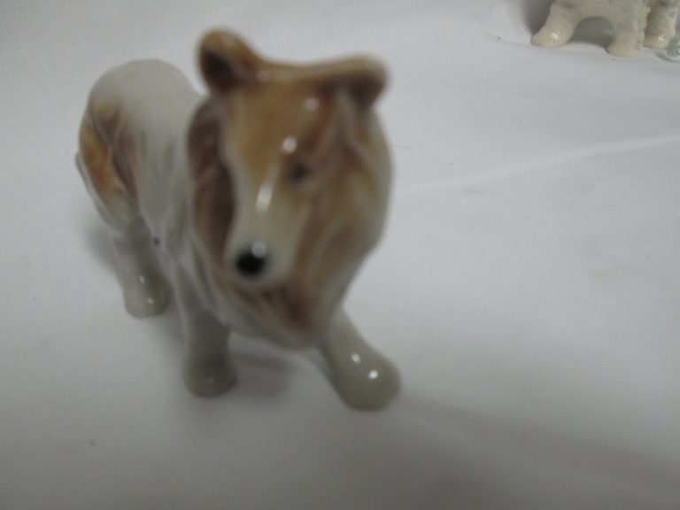 Vintage Collie Dog figurine fine china Japan Mid Century 3 3/4