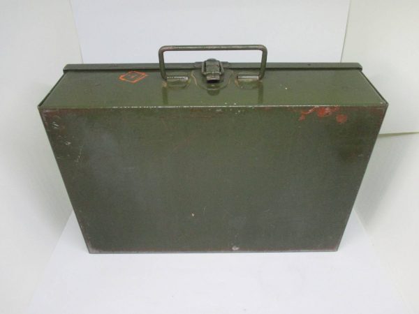 Vintage Metal Military Strong Box Great condition Jeep travel Militaria collectible display hatching metal box army green