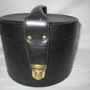 Vintage Mid Century Round Cosmetic Bag Vinyl with Mirror and pocket in lid metal clasp Great condition