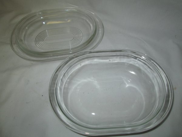 Vintage Oval Pyrex Lidded Casserole Dish Oven safe Mid Century Glassware Bakeware Cookware kitchenware