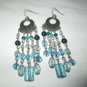 Vintage Southwest style and color Pierced Earrings Turquoise and silvertone metal teal glass