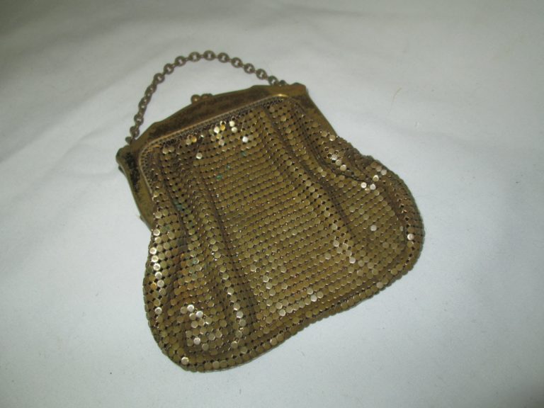 Vintage Whiting and Davis 1940's Gold Mesh Purse Change purse wristlet ...