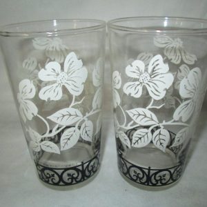 Depression 2 Water Glasses Tumblers Federal Glass Black and white flowers with scrolls Nice condition no paint loss
