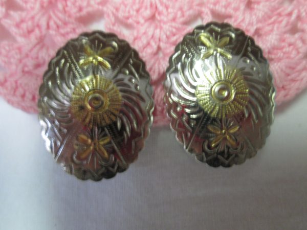 Fantastic 1960's Southwest style earring silver tone with gold tone accents