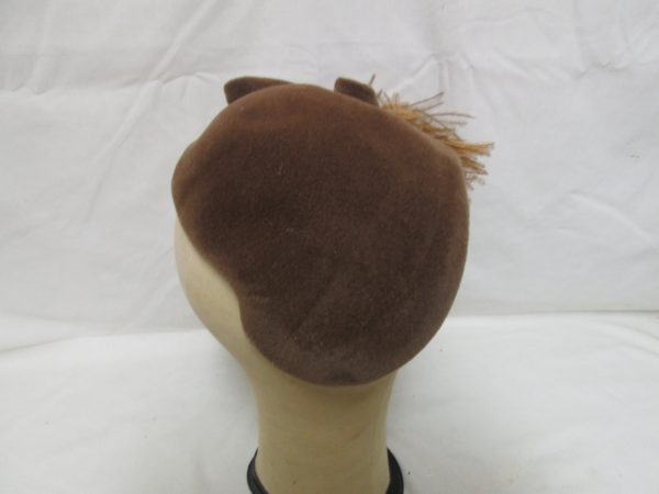 Fantastic Brown 1940's Velvet French France Flechats Lil-Ann Distinctive Fashions 1403 Chestunt St. Feathers/ Velvet Adjustable head size