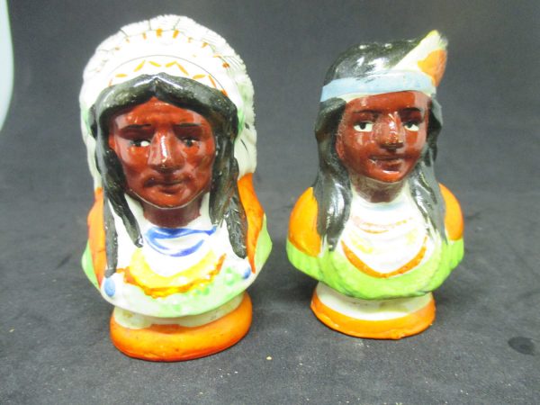 Native American Indian Chalkware Salt & Pepper Shakers decor collectible display tableware dinning kitchen cottage 1950's farmhouse