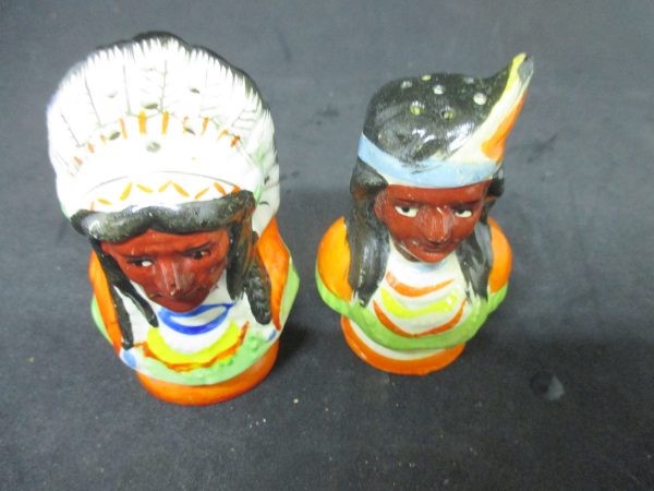 Native American Indian Chalkware Salt & Pepper Shakers decor collectible display tableware dinning kitchen cottage 1950's farmhouse