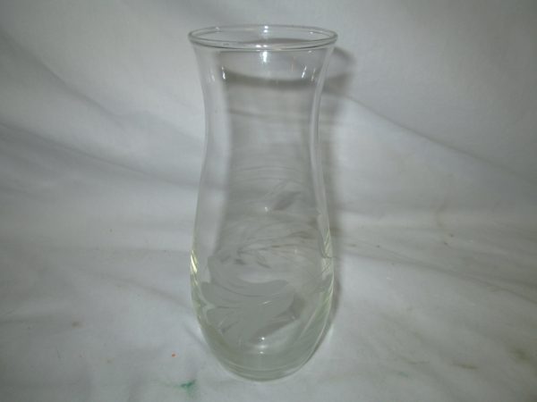 New old stock Hand Cut Crystal Vase in original box etched floral pattern made in Turkey 1986