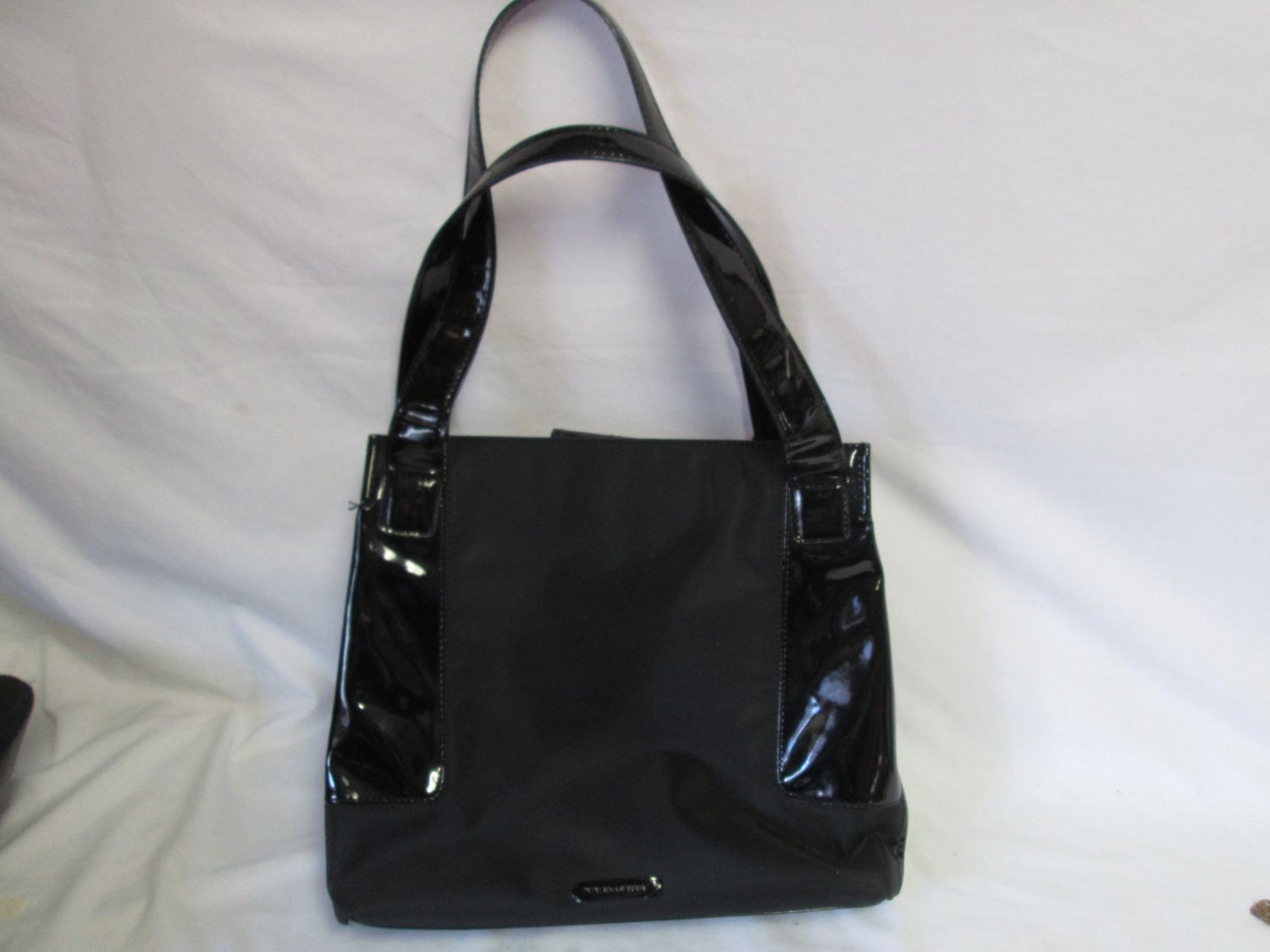 Vintage Black top handle bag Fabric and Patent Leather Nine & Co. Tote ...