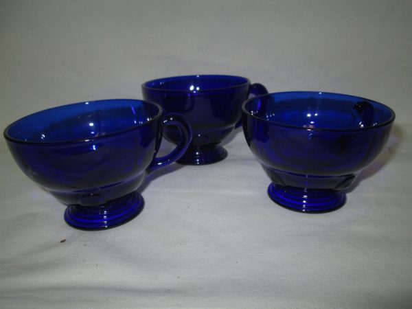 Vintage Blue Moondrop Coffee Tea Cups Set of 3 Mint Condition Cobalt blue glass