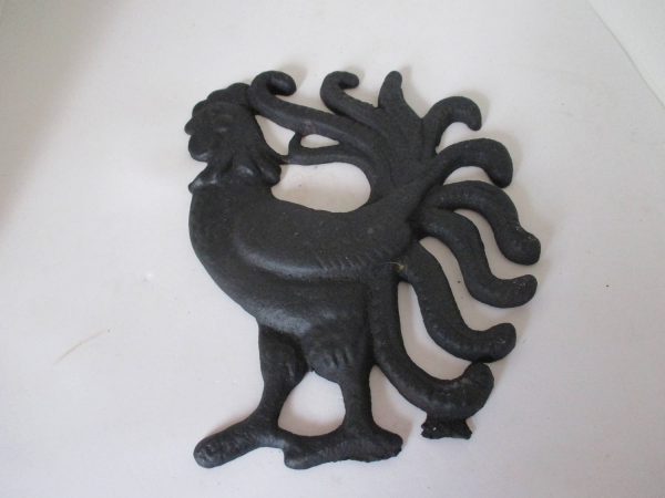 Vintage Cast iron Rooster wall hanging mid century wall art farmhouse cottage home decor collectible display