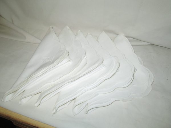 Vintage Cotton Napkins Set of 6 White with Embroidered Flowers Great condition White on White Scalloped edges 16" x 16"