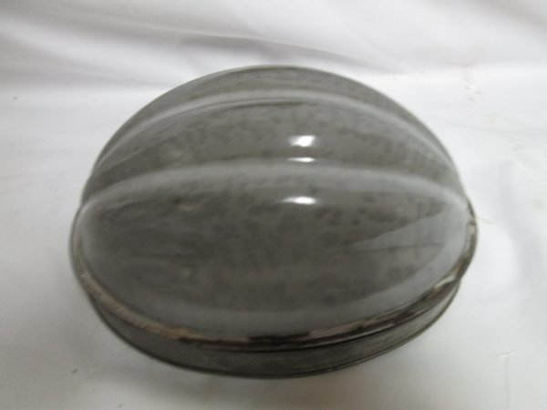 Vintage granite ware Extra Agate Jello mold cake pan with tin lid Excellent condition collectible display home decor primitive