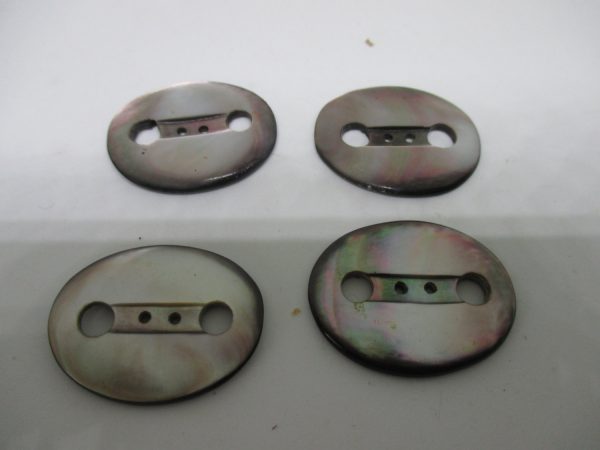 Vintage Lot of 4 large Shell Buttons Sewing Notions Sewing Retro Vintage Coat Buttons