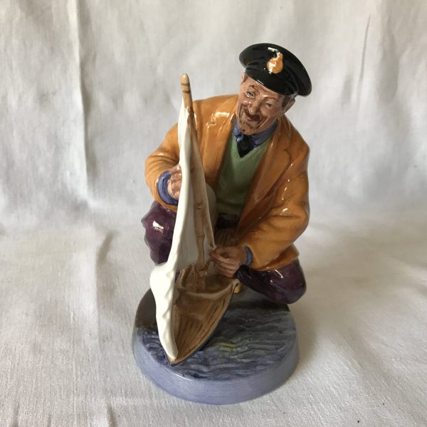 Vintage Retired ROYAL DOULTON Figurine HN2442 Sailor's Holiday