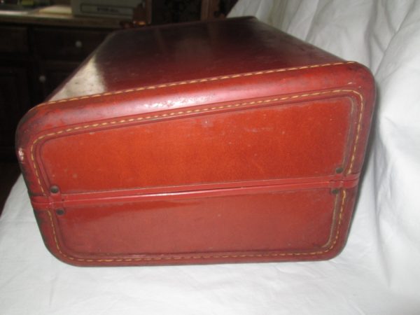 Vintage Samsonite 1940's Small carry on suitcase Leather Nice condition Luggage Overnight bag Suitcase