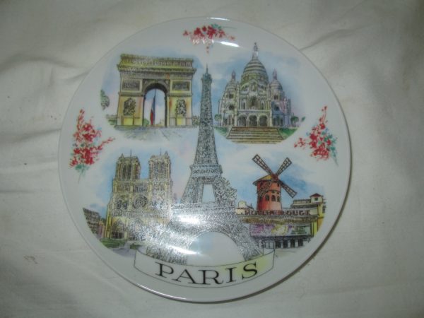 Vintage Souvenir of Paris Plate Wall Hanging Eiffel Tower Moulin Rouge