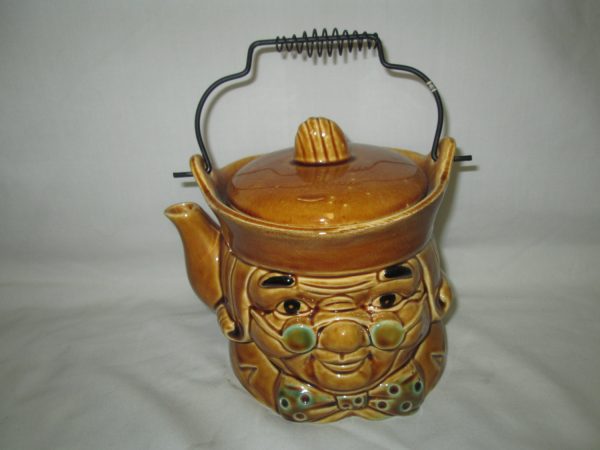 Vintage Teapot Mid Century Japan Ben Franklin Painted tea pot pottery Great Condition and style Metal handle WWII era