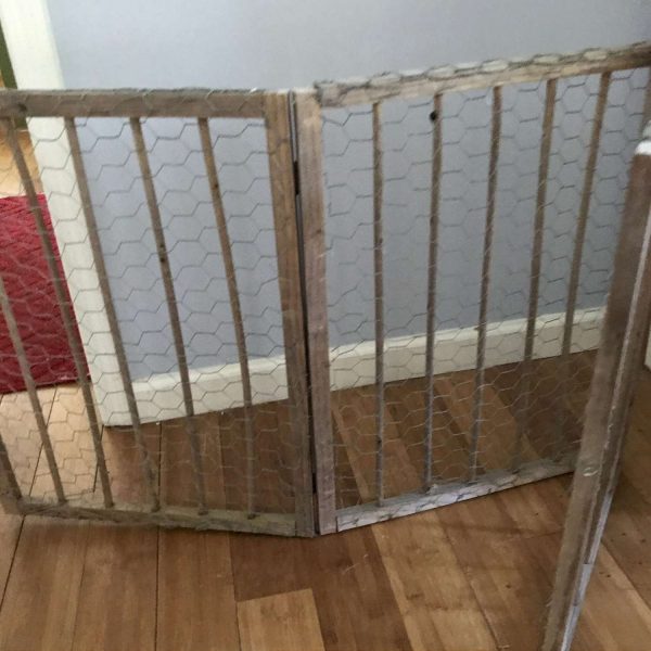 Antique farmhouse folding screen 3 panel wood with chicken wire display rack wall decor photo holder vertical or horizontal display rack