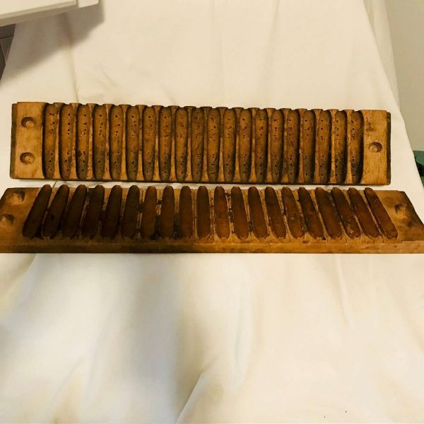 Antique Wooden Cigar Mold Helmond Holland Perlu-Vorm 8058 all wooden with pegs for closing