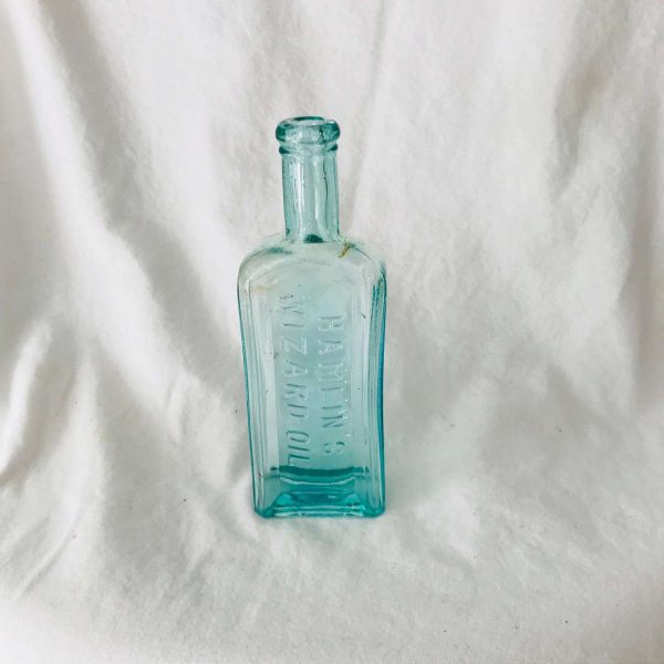 Bottle Antique Aqua Apothecary Pharmacy medicine jar Medical collectible pharmaceutical Hamlin's Wizard Oil Blue Bottle