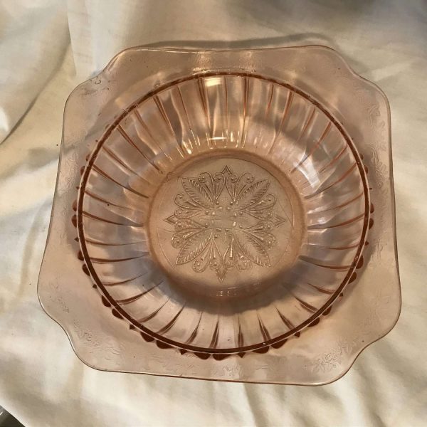 Depression glass Pink round Adam Pattern  Vegetable bowl Mint condition Farmhouse Collectible Glass Cottage shabby chic display serving owl