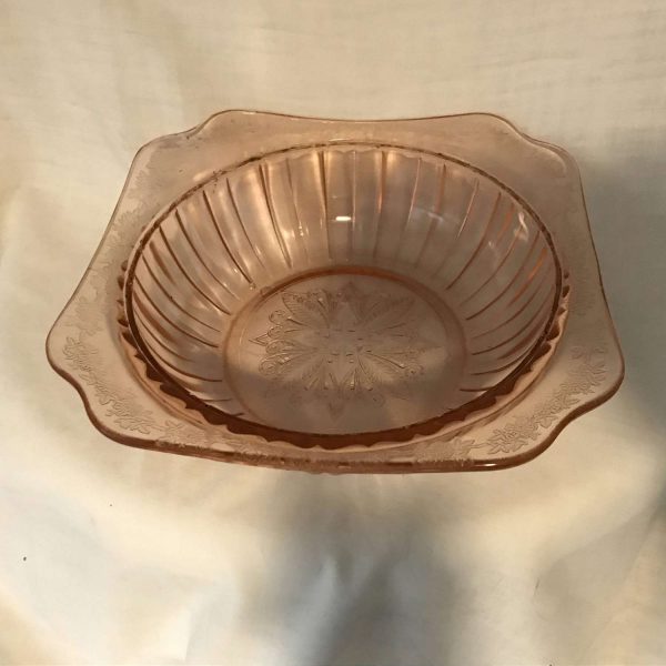 Depression glass Pink round Adam Pattern  Vegetable bowl Mint condition Farmhouse Collectible Glass Cottage shabby chic display serving owl