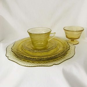 Depression glass Yellow Madrid Pattern 5 piece place setting Dinner Luncheon plate Tea cup Saucer Fruit or sherbet pedestal bowl farmhouse