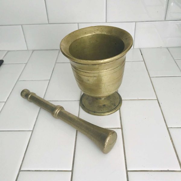 Pharmaceutical Mortar Pestle Large solid brass medical kitchen collectible display heavy duty 4 lbs. 14 oz 5 1/4" tall doctor's office