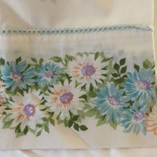 Pillowcase Single Vintage Stunning No Iron Percale Standard Size floral very soft bed and breakfast shabby chic guest room cottage cabin