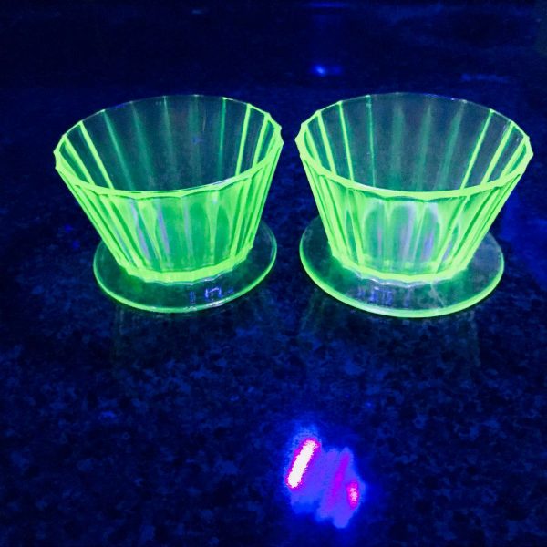 Set of 2 Uranium Glass Sherbet cups dessert ramekin bowls with base fruit cups green glass farmhouse collectible display kitchen dining