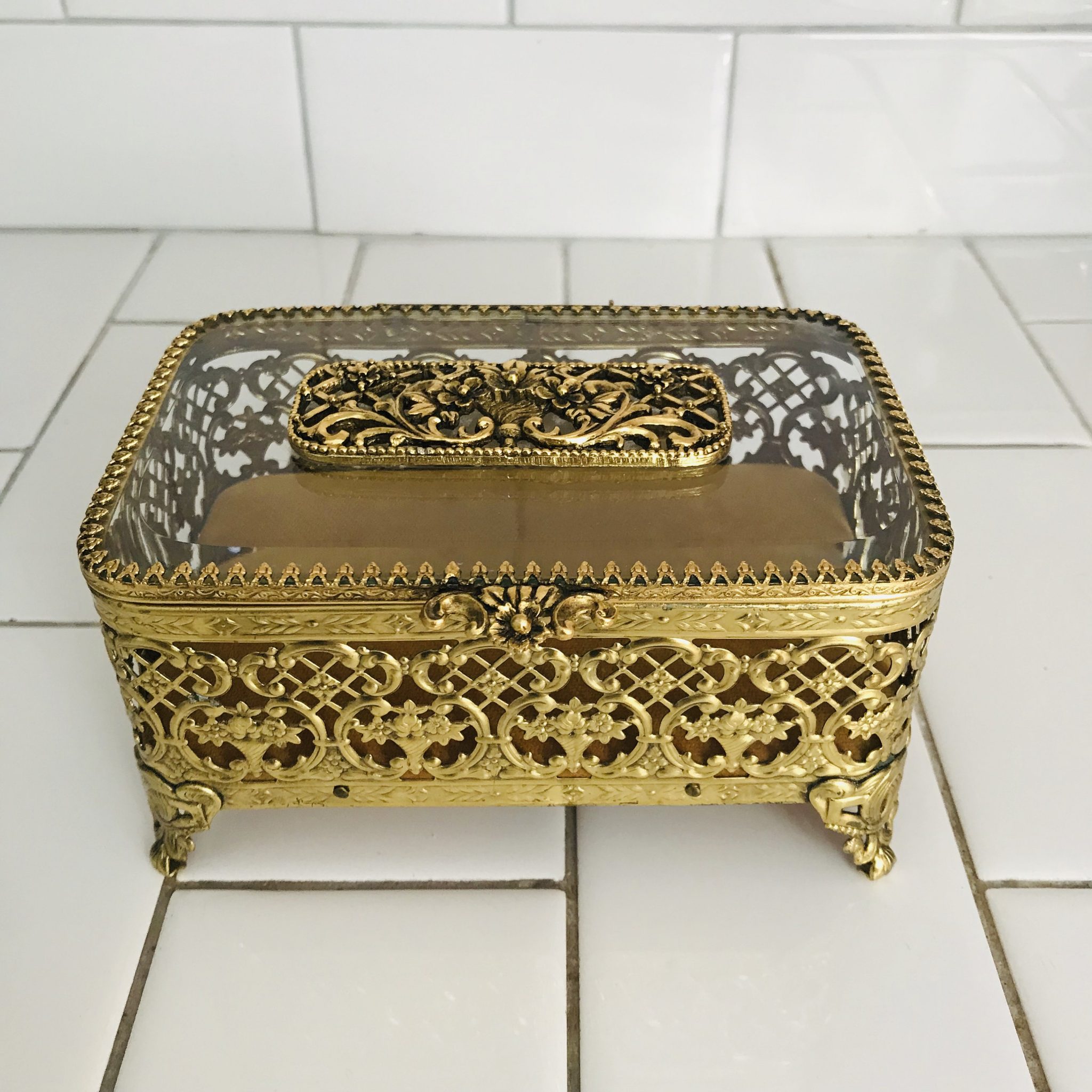 Vintage Gold Filigree Jewelry Box with glass lid and ornate trim top ...