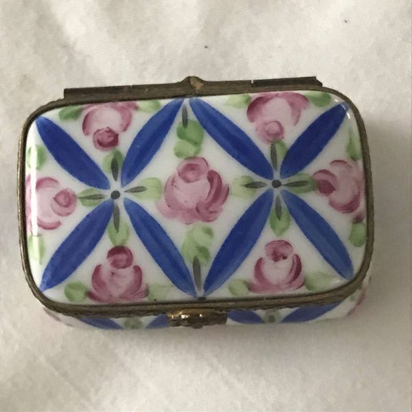 Vintage Limoges Porcelain Trinket Box Floral Pattern Hinged lid Signed & numbered Roses with blue trim collectible display ring box