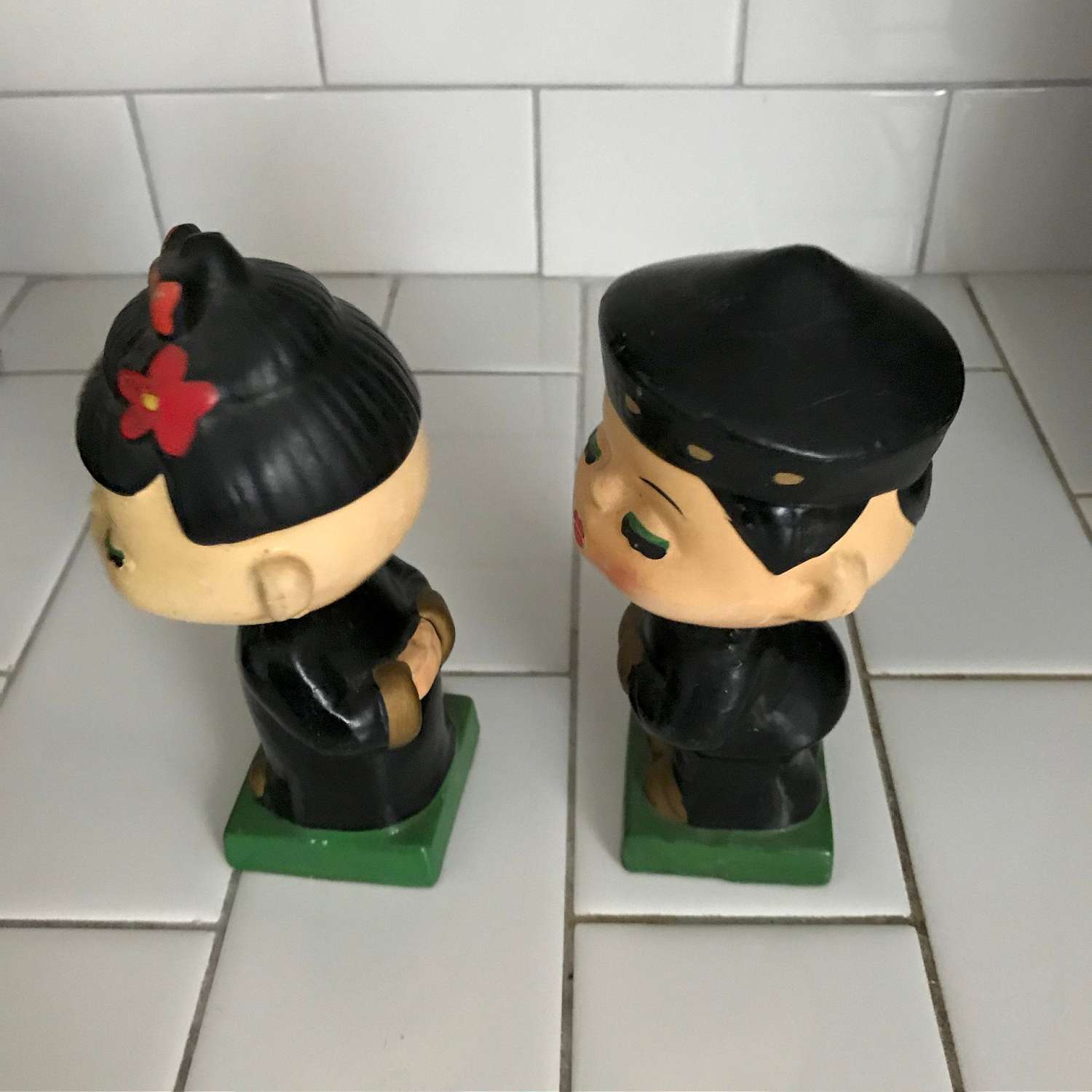 Vintage Pair Bobbleheads Chalkware Japanese War-time Kiss me boy and girl  with magnetic lips great detail u0026 condition collectibles – Carol's True  Vintage and Antiques