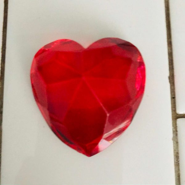 Vintage red heart cut crystal figurine collectible display trinket valentine