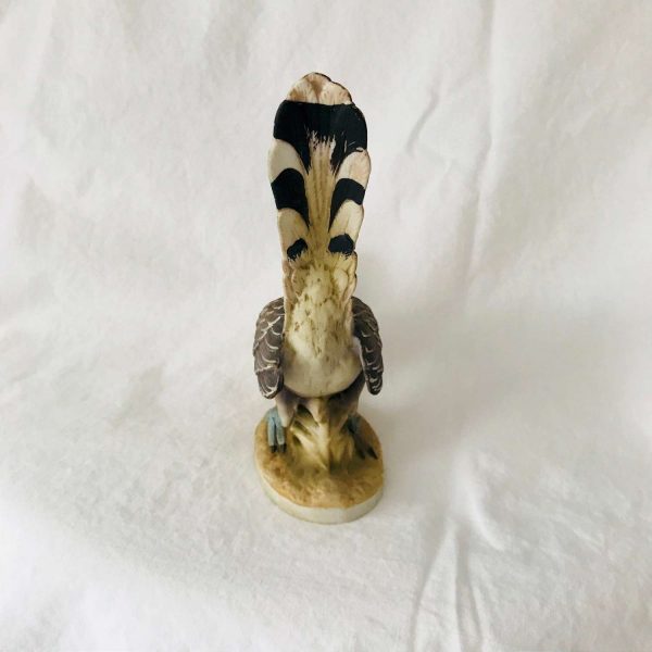 Vintage Road-Runner Lefton Bird Figurine Mid Century Japan Fine Porcelain Great detail farmhouse collectible display bird