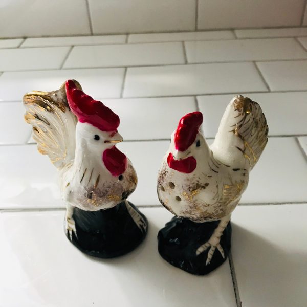 Vintage Salt and Pepper Shaker Large Chicken & Rooster Gold and White Collectible farmhouse display tableware cottage retro kitchen
