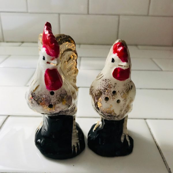 Vintage Salt and Pepper Shaker Large Chicken & Rooster Gold and White Collectible farmhouse display tableware cottage retro kitchen
