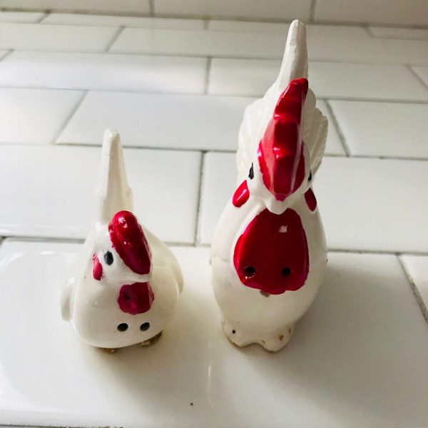 Vintage Salt and Pepper Shaker White Chicken and Rooster Collectible farmhouse display tableware cottage retro kitchen